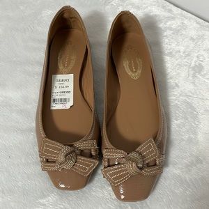 NWT Elie Tahari Patent Leather Flats